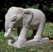 Elefant aus Granit Höhe 30 cm, Stoßzähne Marmor